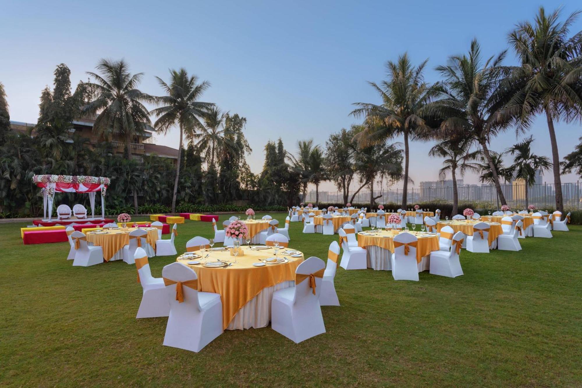 Surat Marriott Hotel Luaran gambar