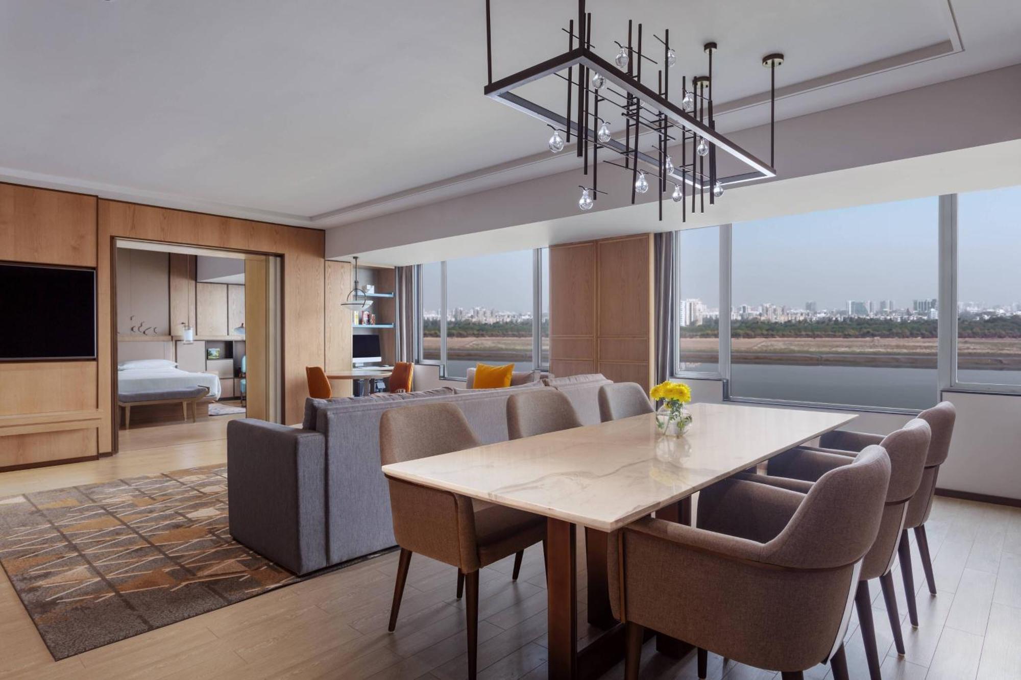 Surat Marriott Hotel Luaran gambar