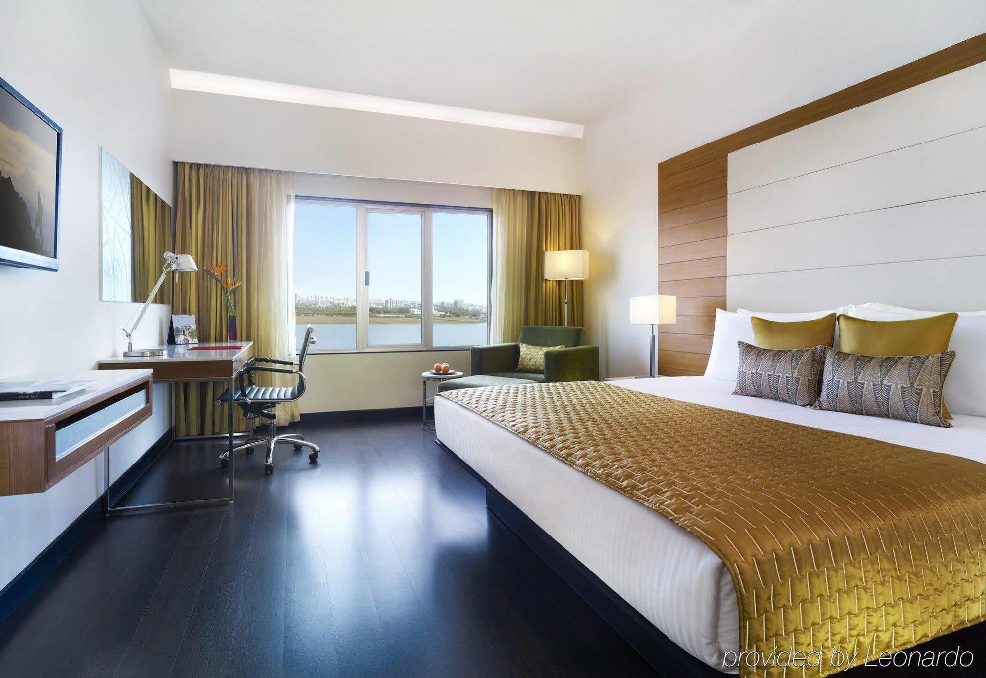 Surat Marriott Hotel Luaran gambar