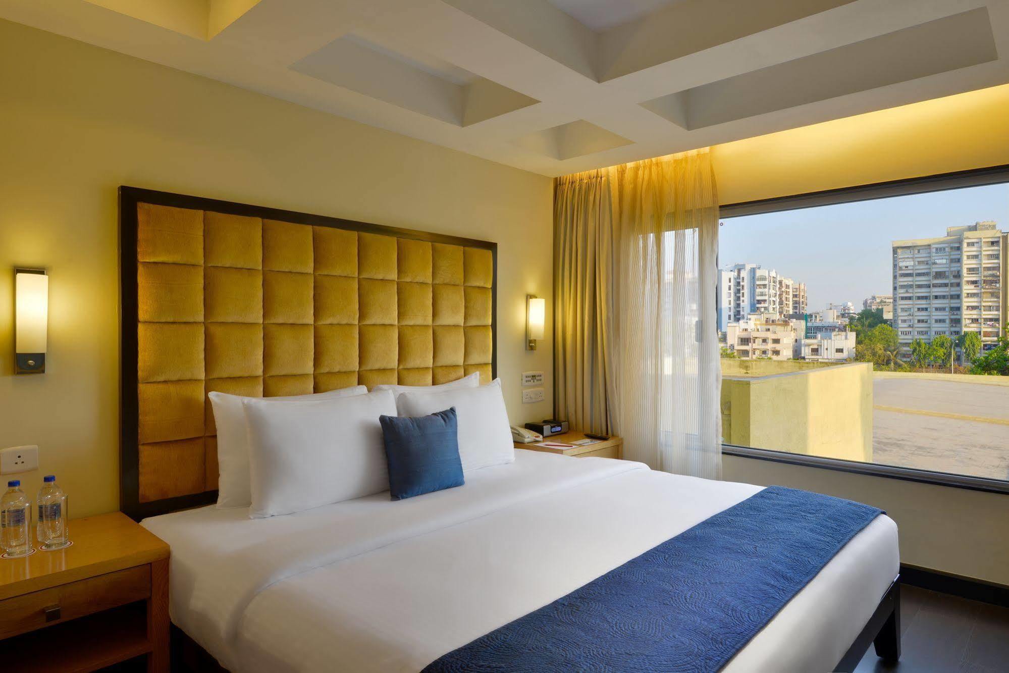 Surat Marriott Hotel Luaran gambar